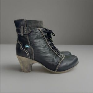 Cloud Footwear Black Leather Heeled Boots Size 38/7.5